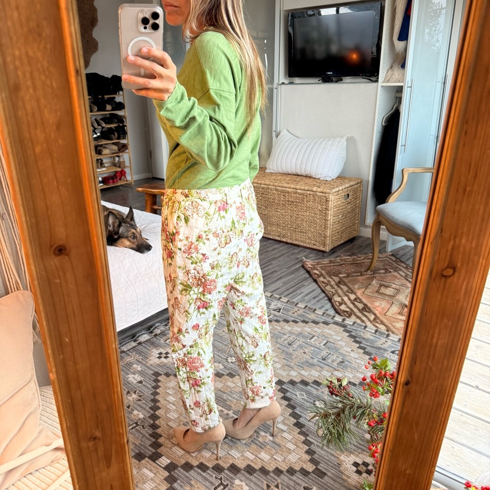 Alythea Floral Patterned Garment - Picture 4 of 9